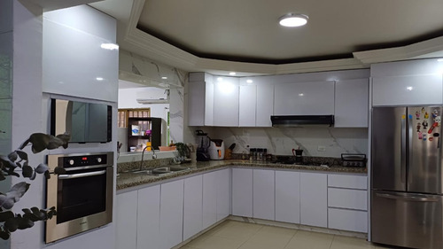 Casa En Venta Urbanizacion Sabana Larga Valencia Carabobo. St