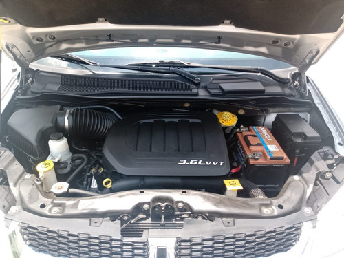 Imagen 14 de 15 de Dodge Caravan Se T/a Modelo 2017