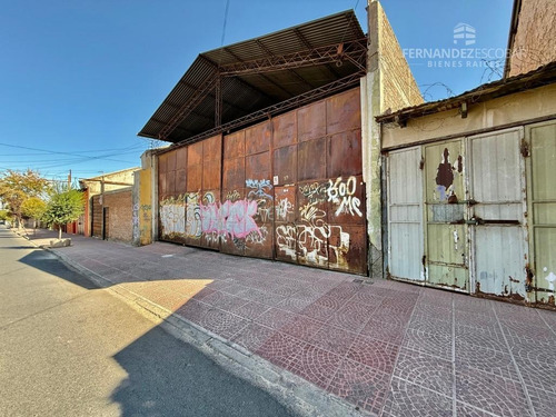 Los Andes - Vende | Arrienda Propiedad Con Galpón De 135m2