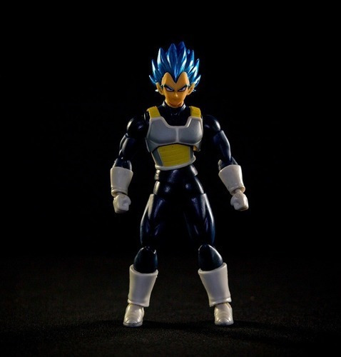 Imagen 4 de 7 de Ssj Blue Vegeta Dragon Ball Evolve Figura Articulada Bandai