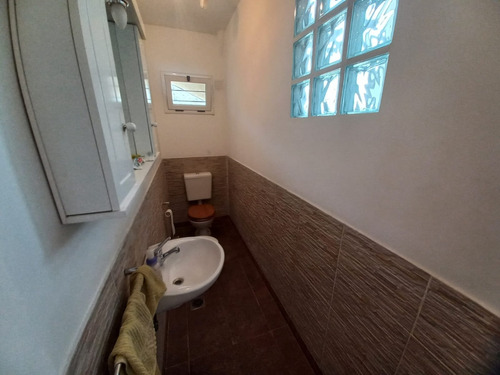 Avda Triunvirato Y Echeverria Subte Linea B Estacion Echeverria Oficina Totalmente Reciclada Moderna Lugar Para 12 Puestos De Trabajo. Entrada Independiente