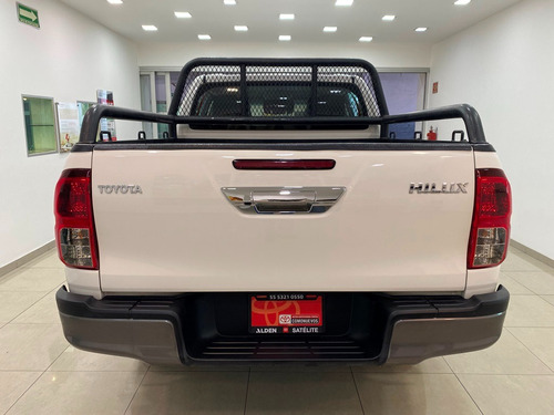 Toyota Hilux 2.7 Cabina Doble Sr Mt