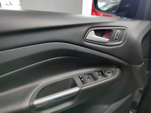 Ford Escape 2.0 titanium 4x2 at