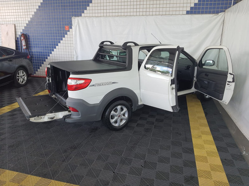 Fiat Strada 1.4 Freedom Cab. Dupla Flex 3p