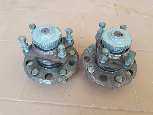 Cubo Mozo Trasero Hyundai Sonata V6 Año 2008 Original 