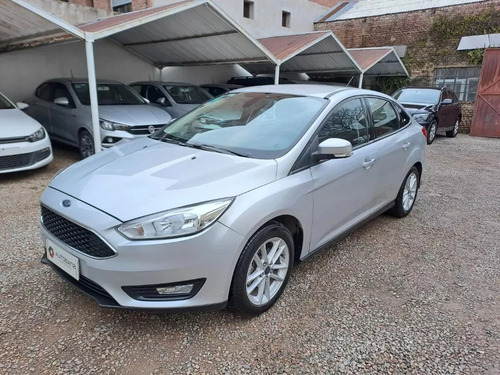 Ford Focus III 1.6 Sedan S