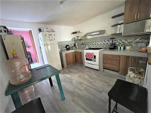 Casa Con Local En Venta En Lázaro Cárdenas, Querétaro