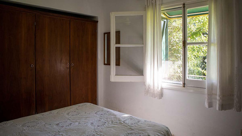 Imagen 10 de 20 de Casa Con Pileta A Pocas Cuadras Del Centro De Lobos