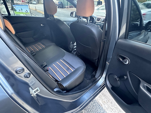 Renault Sandero Stepway 1.6 16v Zen