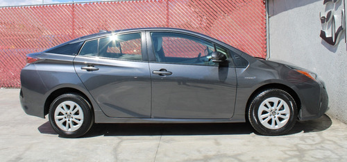 Imagen 3 de 14 de Toyota Prius Premium 2016 Factura Original, Tomo Auto