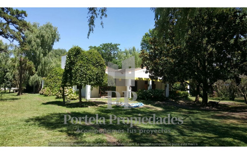 Casa Quinta De 3 Ambientes Con Pileta