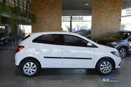 Chevrolet Onix Lt 1.4 Mpfi 8v 4p Mec.