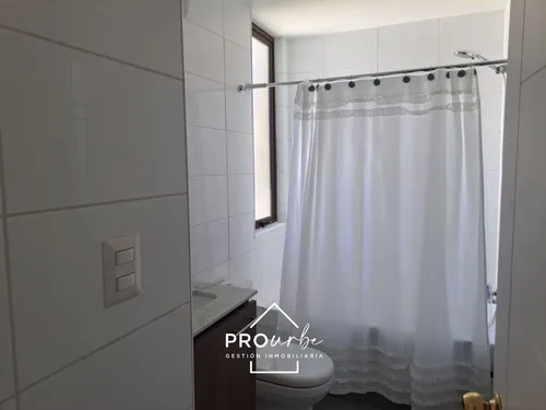 3 Dormitorios, 2 En Suite, Piscina, Cancha De Golf, Amoblado