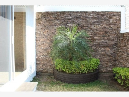 Imagen 3 de 10 de Casa En Renta En Avenida Palmira Cuernavaca