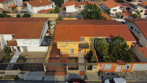 Hermosa Y Amplia, Casa En Venta En El Pedregal Barquisimeto, Lara *m C* Flex 24 21024