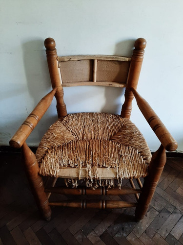 Imagen 6 de 6 de Mesa Y Sillas De Madera