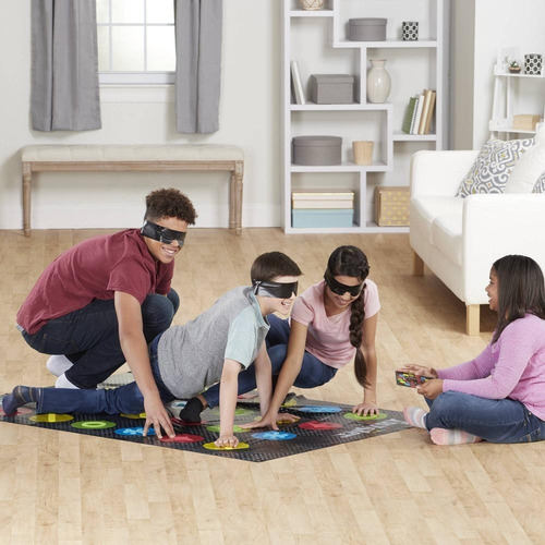 Imagen 4 de 5 de Juego De Mesa Twister A Ciegas Hasbro Niños Y Adultos 2018