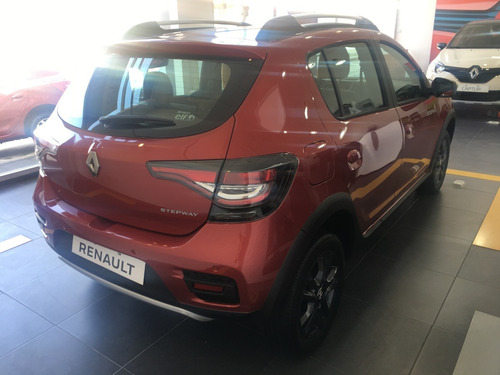 Imagen 11 de 18 de Renault Sandero Stepway Intense 1.6