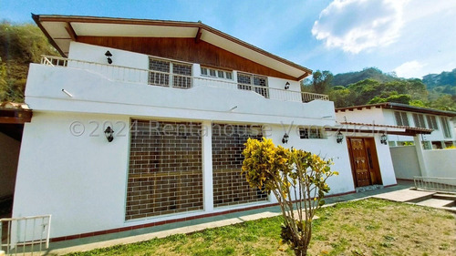 Bella Casa En Venta En Colinas D Elos Ruices