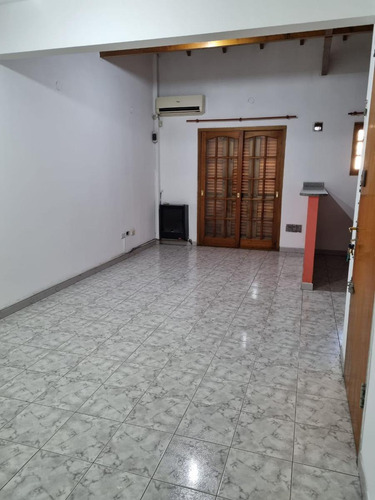 Departamento En Alquiler Con Espacio Guarda Coche - Wilde