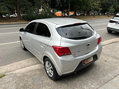 Chevrolet Onix 1.4 MPFI LT 8V FLEX 4P AUTOMÁTICO