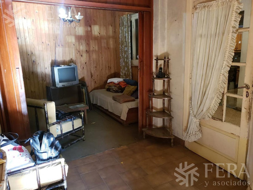 Imagen 8 de 15 de Venta De Casa De 4 Ambientes Con Quincho Con Parrilla Y Terraza En Bernal Este (27955)
