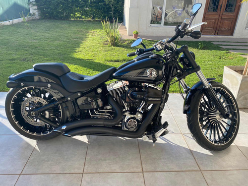 Harley Davidson Breakout