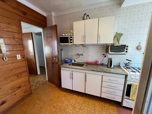 Magnifico Departamento Tres Ambientes Con Cochera Y Gas Natural A Metros Del Mar En Venta En Villa Gesell