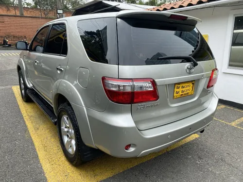 Toyota Fortuner 2.7 Sr5 At 4X4
