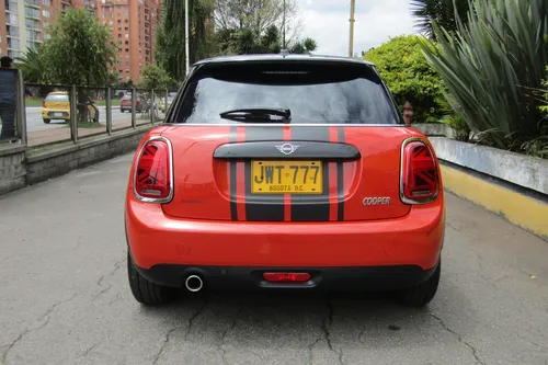 Mini Cooper 1.5 T F55 SALT At