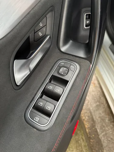 Mercedes-Benz Clase CLA 1.3 Cla 180 Amg Line At