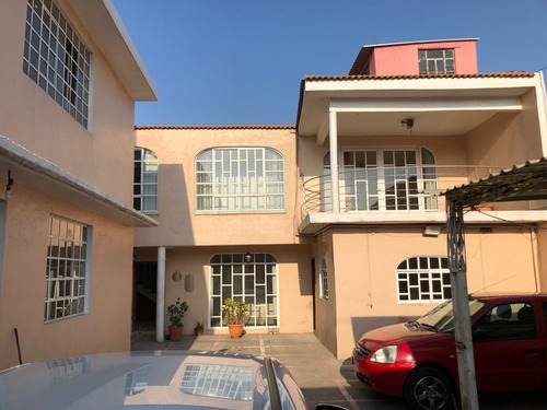 Imagen 2 de 24 de Casa En Venta
