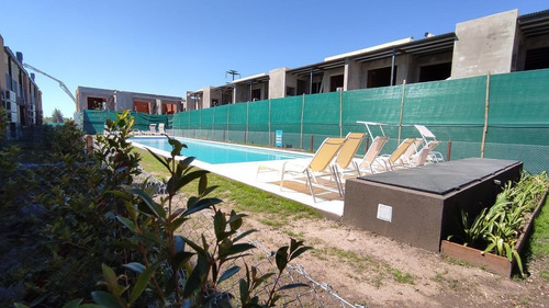 Imagen 5 de 23 de Departamento En Venta Ubicado En Cañada Village, Los Arces, La Cañada De Pilar, Pilar