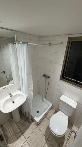 Arriendo Céntrico Depa 2d 2b 0e 0bd Sin Muebles Año Corrido