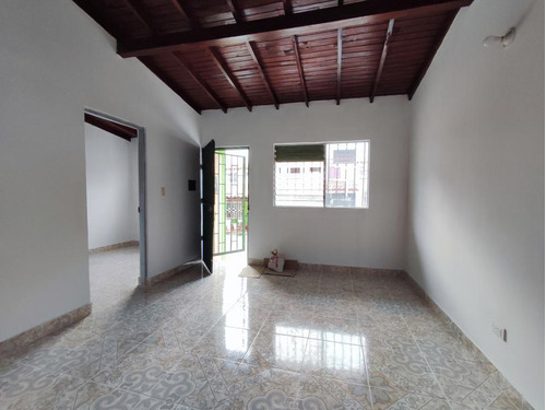 Casa En Venta En Los Patios. Cod V26896