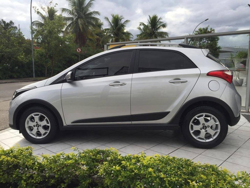 Imagem 4 de 15 de Hyundai Hb20x 1.6 16v Style Flex 4p Automático
