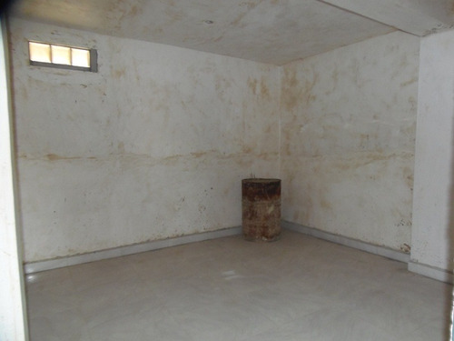 Imagen 10 de 14 de Se Vende Edificio Con Apartamentos Y Local Comercial En Tucacas Pueblo