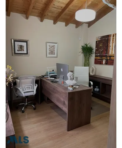 Casa Unifamiliar En Venta - Barrio Madeira(mls#253008)