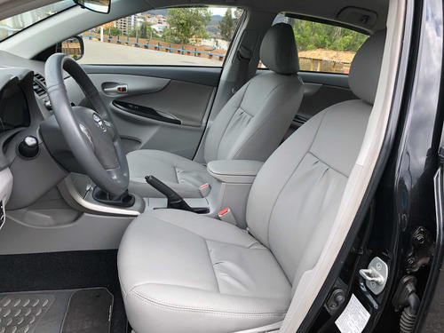 Toyota Corolla 1.8 16v Gli Flex 4p 2011