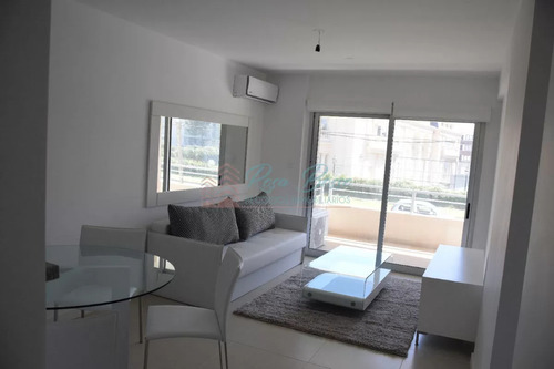 Apartamento En Mansa, 1 Dormitorios *