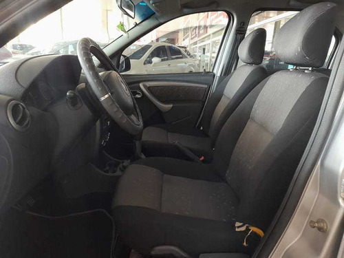 Imagem 9 de 11 de Renault Logan 1.6 16v Sce Flex Expression 4p Manual