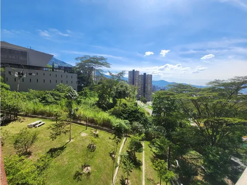 Venta De Apartaestudio En Altos Del Poblado.