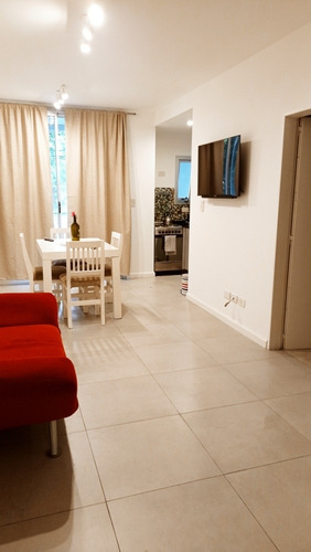 Imagen 6 de 29 de Alquiler Temporario Departamento Dos Ambientes Palermo Holywood, Cochera Privada Apta Camioneta, Jacuzzi, Parrillas