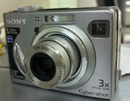 Câmera Digital Sony Cyber-shot 5.1mp Sony Cyber-shot Dsc-w5