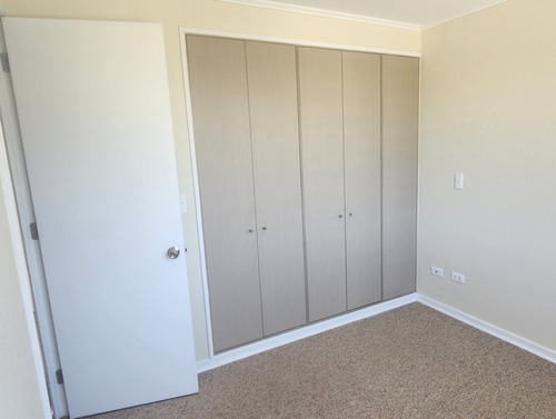 Se Vende Casa 3d 2b Con Loggia 4 Estacionamientos Buin