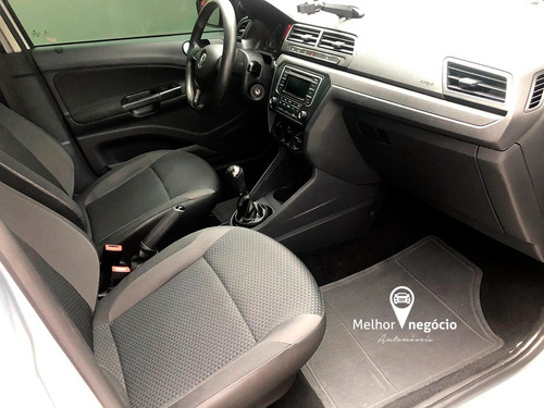 Imagem 8 de 15 de Volkswagen Gol 1.0 12v 5p Flex 2019 Prata