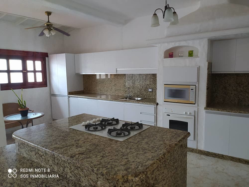 Imagen 10 de 20 de Lindo Townhouse Duplex En Playa El Angel Conjunto El Pueblo