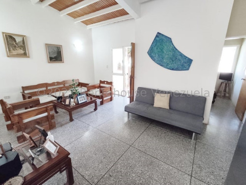 Milagros Inmuebles Casa Venta Cabudare Lara Av Ribereña Santa Cecilia Economica Residencial Economico Código Inmobiliaria Rent-a-house 23-17327