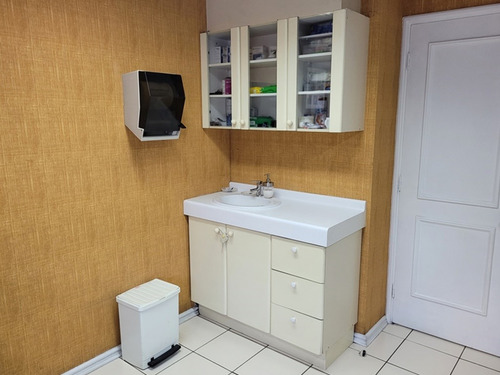 Consulta Médica, Edificio Médico Salvador, Providencia.