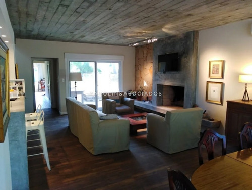 Muy Linda Casa En Parque Burnet- Ref: 1919